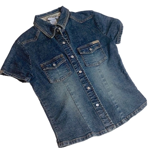 Billabong Jean Western Shirt with Pearl Snap closure. Size Junior Medium - Picture 1 of 9